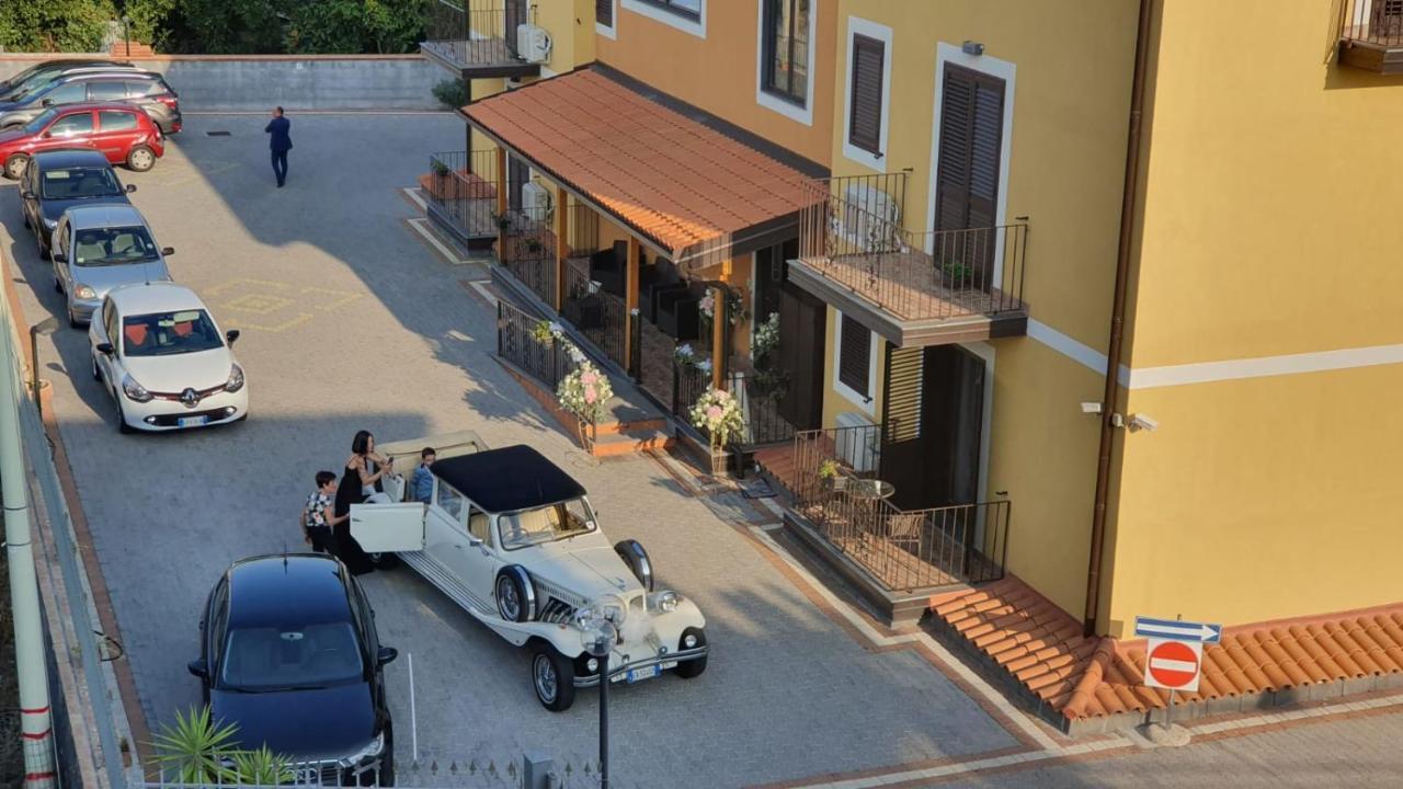 I Colori Dell'Etna Bed and Breakfast San Giovanni La Punta Εξωτερικό φωτογραφία